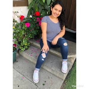 Meet your Posher, Clarissa